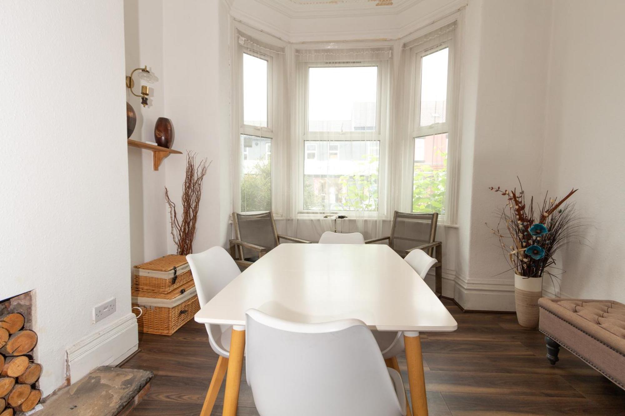 Comfy Private Room Near Mcr Centre Манчестър Екстериор снимка