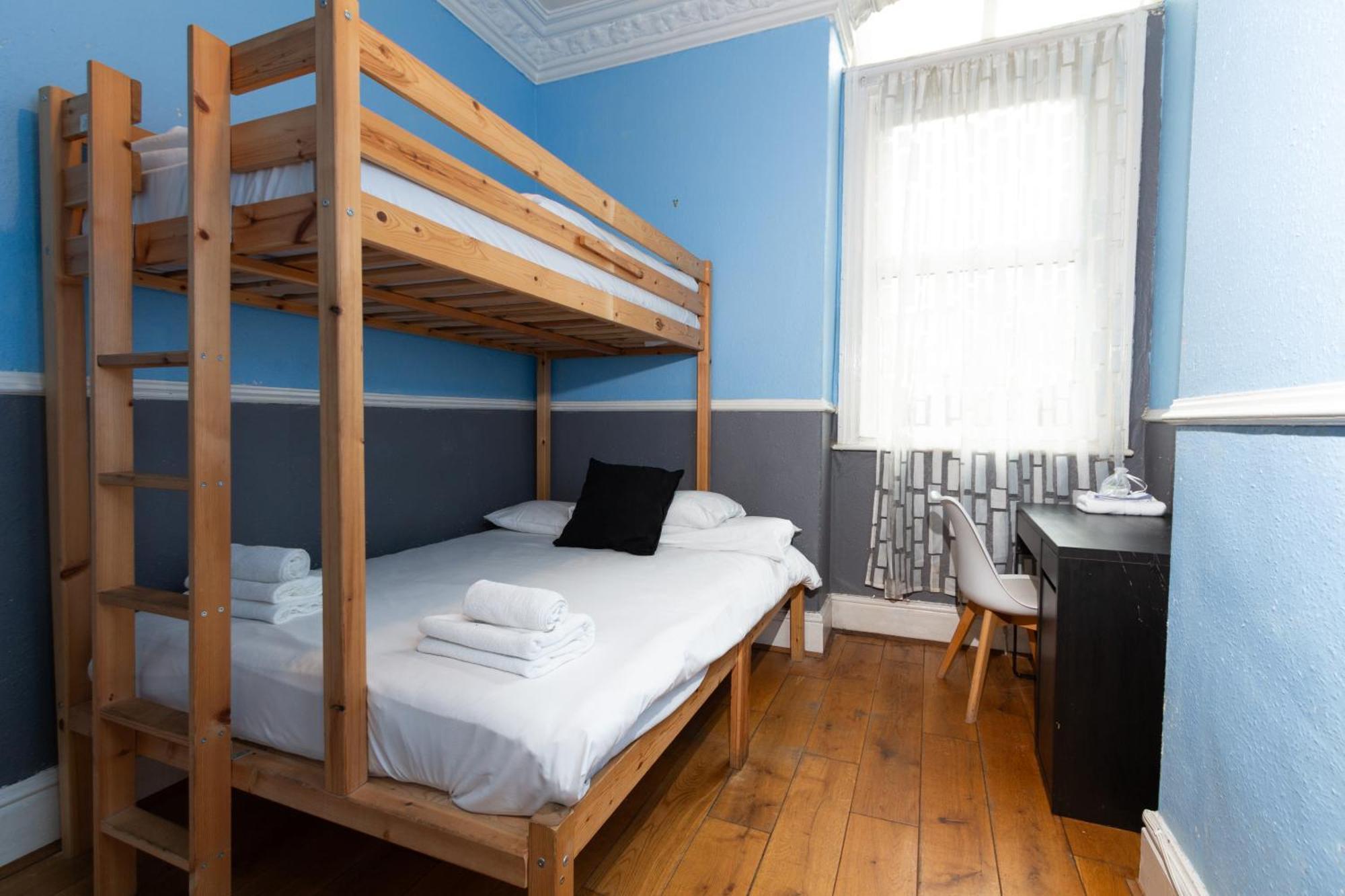 Comfy Private Room Near Mcr Centre Манчестър Екстериор снимка